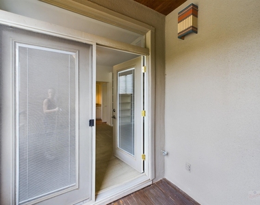 1735 Spyglass Dr - Photo Thumbnail 31