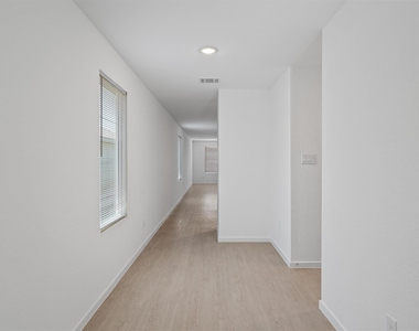 4107 Eldorado St - Photo Thumbnail 2