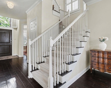 3800 Bailey Ln - Photo Thumbnail 4