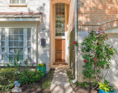 3800 Bailey Ln - Photo Thumbnail 3