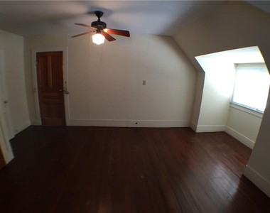 908 W 22 Nd St - Photo Thumbnail 10