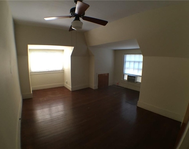 908 W 22 Nd St - Photo Thumbnail 9