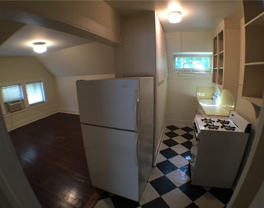 908 W 22 Nd St - Photo Thumbnail 7