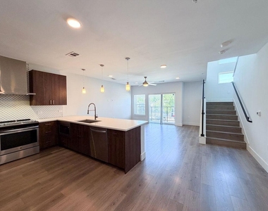 2213 Poquito St - Photo Thumbnail 3