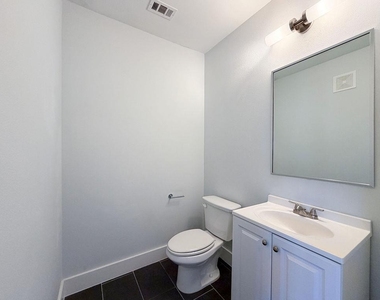 2213 Poquito St - Photo Thumbnail 6