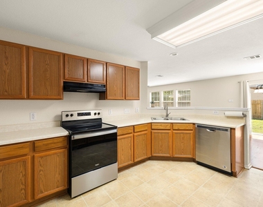5525 Victory Gallop Dr - Photo Thumbnail 9