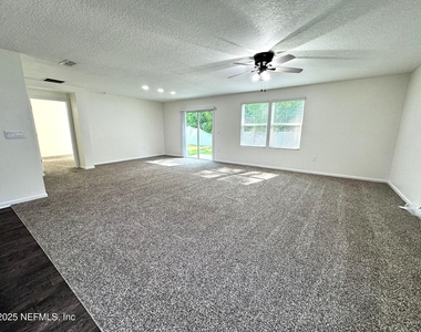 3268 Lawton Place - Photo Thumbnail 4