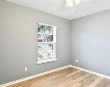 16050 Dowing Creek Drive - Photo Thumbnail 20