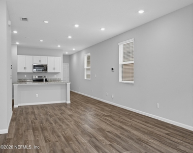 14757 Cashew Avenue - Photo Thumbnail 22