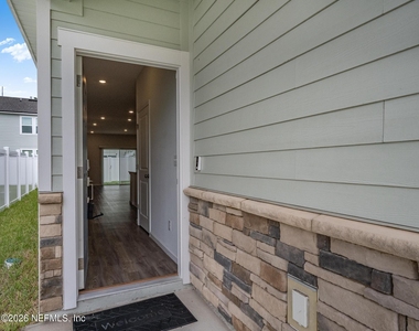 14757 Cashew Avenue - Photo Thumbnail 6