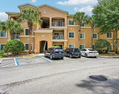 510 Florida Club Boulevard - Photo Thumbnail 2
