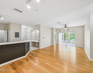 510 Florida Club Boulevard - Photo Thumbnail 13