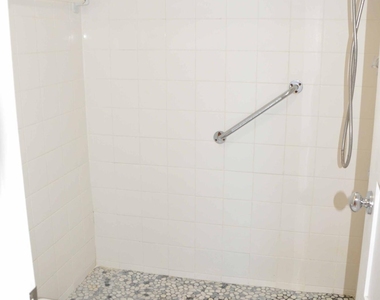 1301 S 1st Street - Photo Thumbnail 9