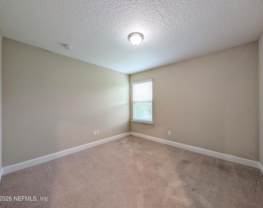 95 Silver Creek Place - Photo Thumbnail 7