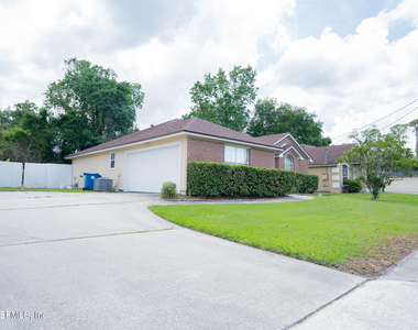 2441 University Boulevard S - Photo Thumbnail 2