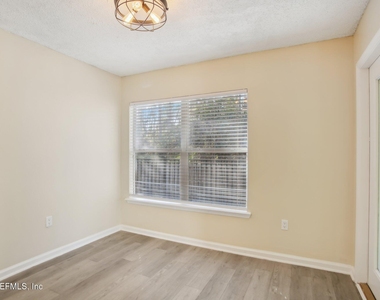 2346 Adams Lake Boulevard - Photo Thumbnail 16