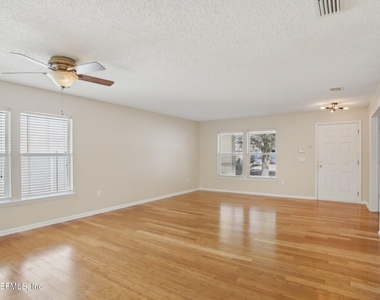 2346 Adams Lake Boulevard - Photo Thumbnail 5