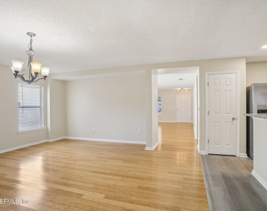 2346 Adams Lake Boulevard - Photo Thumbnail 14