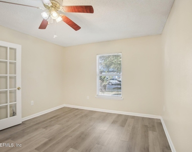2346 Adams Lake Boulevard - Photo Thumbnail 9