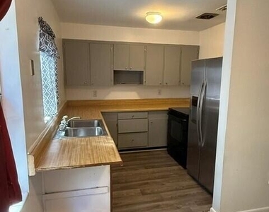 9131 Jefferson Avenue - Photo Thumbnail 1