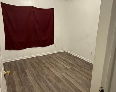 9131 Jefferson Avenue - Photo Thumbnail 4