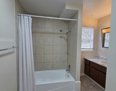 608 N Washington Avenue - Photo Thumbnail 5
