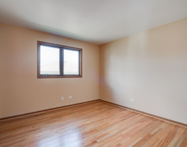 2524 Grove Street - Photo Thumbnail 12