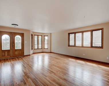 2524 Grove Street - Photo Thumbnail 8