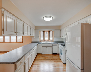 2524 Grove Street - Photo Thumbnail 6