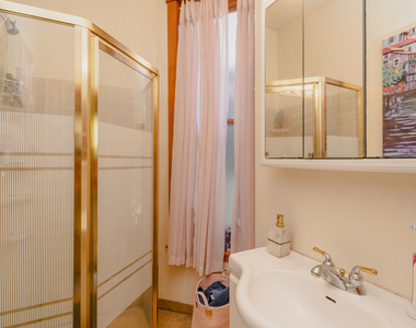 622 W Briar Place - Photo Thumbnail 9