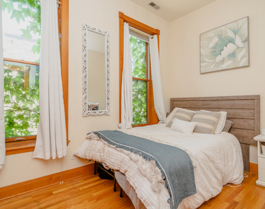 622 W Briar Place - Photo Thumbnail 6