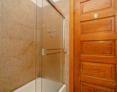 622 W Briar Place - Photo Thumbnail 11
