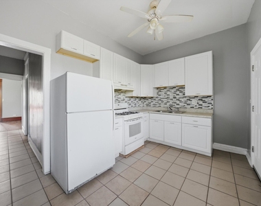 7056 S Parnell Avenue - Photo Thumbnail 6