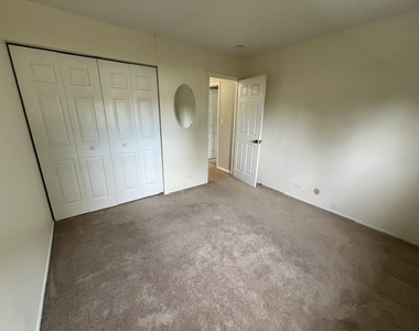 740 Edgelake Point - Photo Thumbnail 15