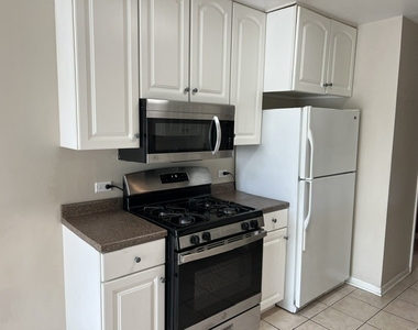 740 Edgelake Point - Photo Thumbnail 4