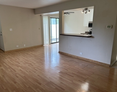 740 Edgelake Point - Photo Thumbnail 9
