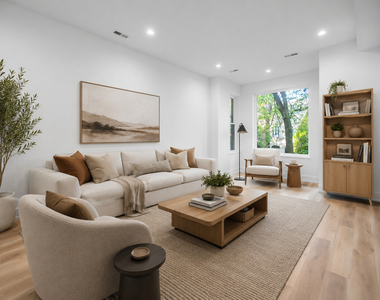 2113 N Kenmore Avenue - Photo Thumbnail 3