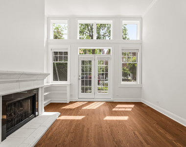 3928 N Greenview Avenue - Photo Thumbnail 1