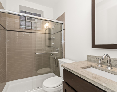3928 N Greenview Avenue - Photo Thumbnail 21
