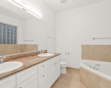 3928 N Greenview Avenue - Photo Thumbnail 15
