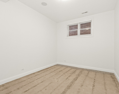 3928 N Greenview Avenue - Photo Thumbnail 20