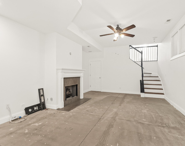 3928 N Greenview Avenue - Photo Thumbnail 18