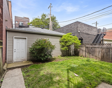 3928 N Greenview Avenue - Photo Thumbnail 8