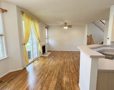 2405 Madiera Court - Photo Thumbnail 2