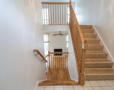 2405 Madiera Court - Photo Thumbnail 1