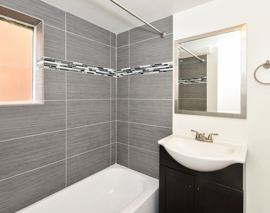 725 N Throop Street - Photo Thumbnail 4