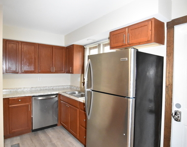 451 Marion Avenue - Photo Thumbnail 17