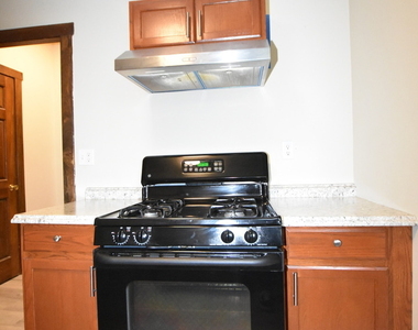 451 Marion Avenue - Photo Thumbnail 18