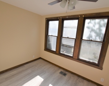 451 Marion Avenue - Photo Thumbnail 8