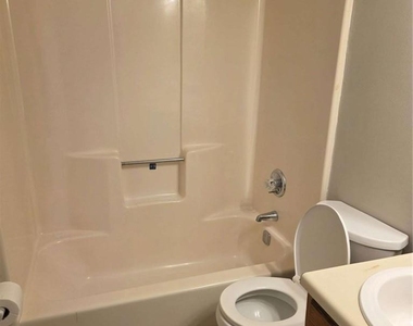 1695 Underwood Drive - Photo Thumbnail 10